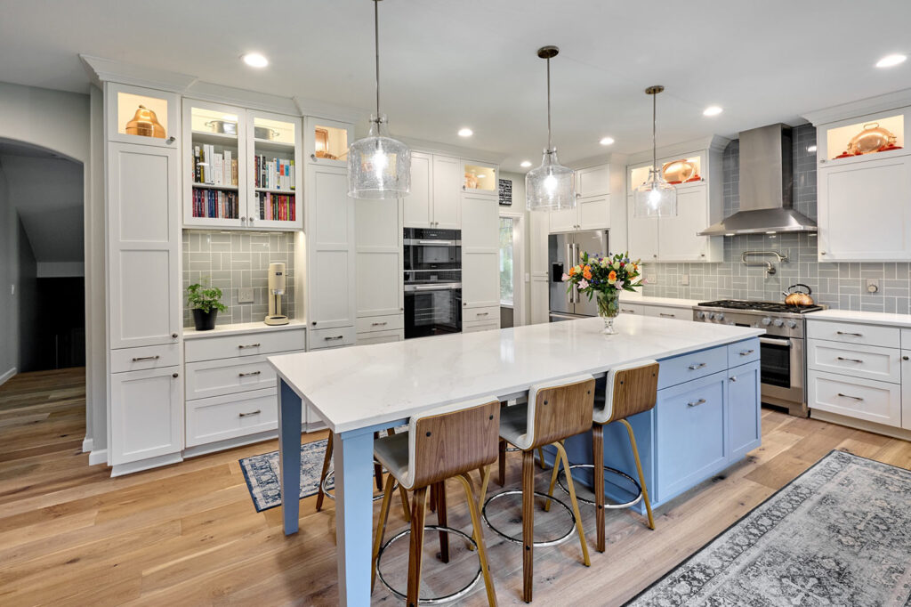 grey-white-shaker-cabinets-4