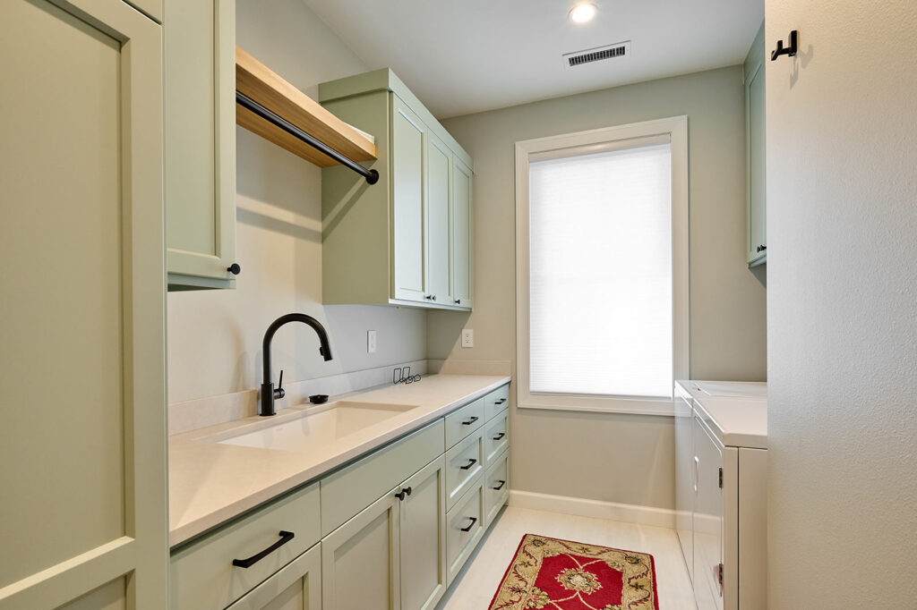 modern-laundry-room-cabinets-1